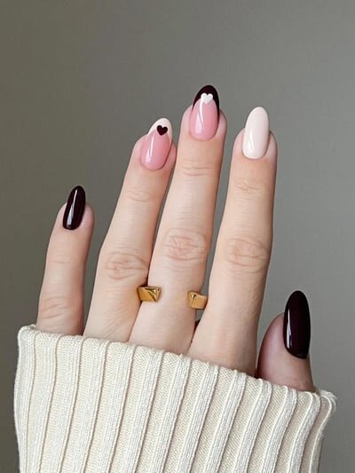 unghie con cuori french cioccolato